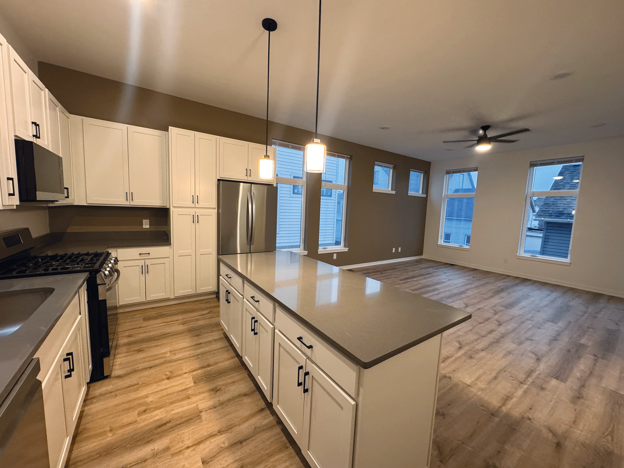 Our teams are working on the the new construction of 11 townhomes, coordinating site development and building phases to ensure a cohesive and efficient build process.